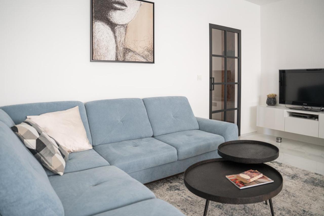 Blue Yvey Apartment Торгаут Екстер'єр фото